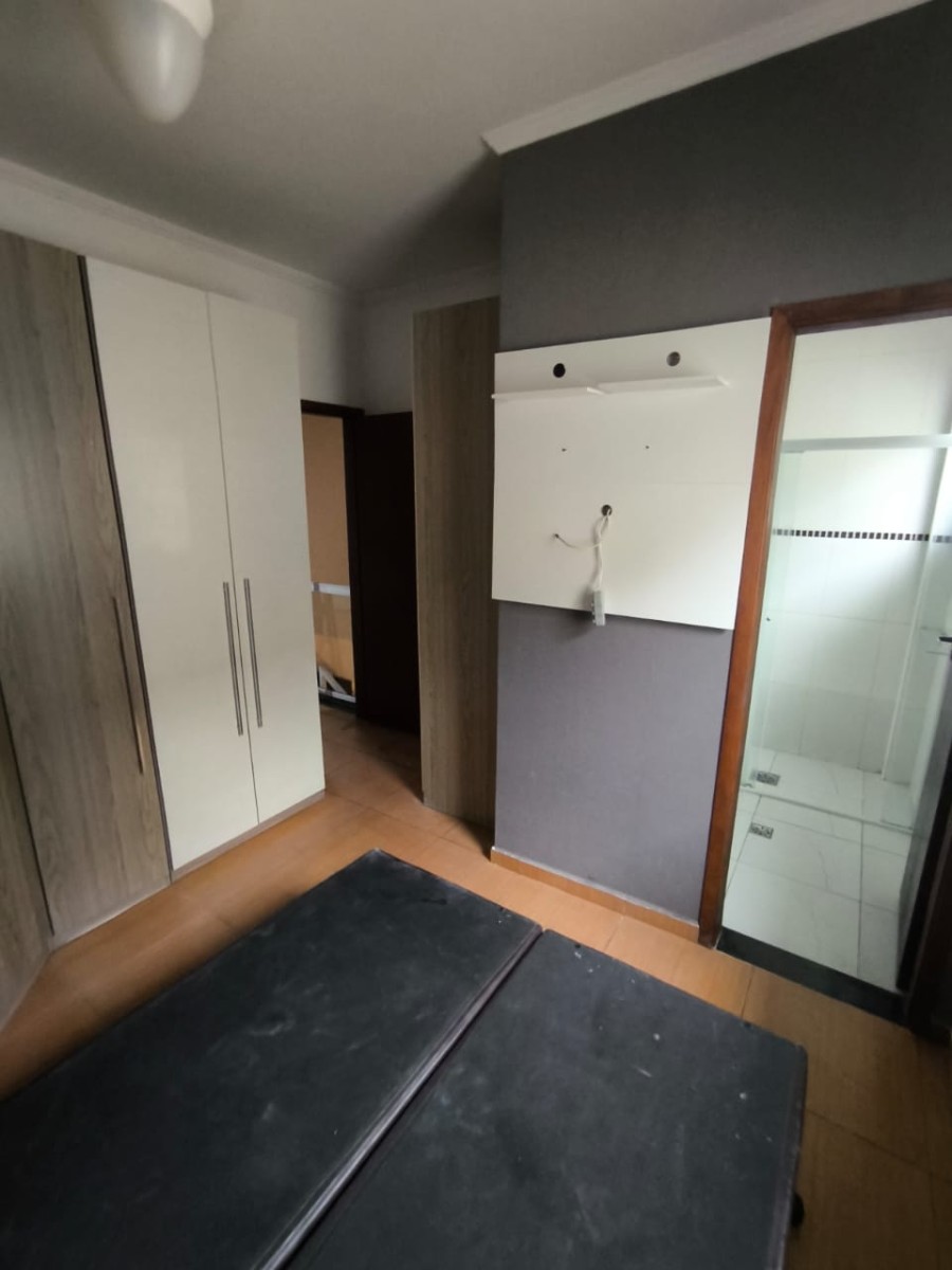 Casa 2 dormitórios à venda com área pra churrasqueira com garagem em São Vicente SP