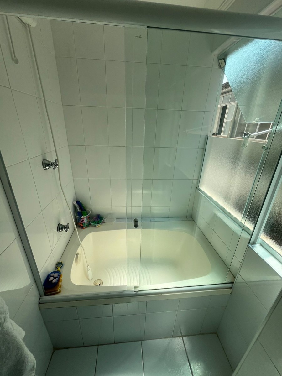 Apartamento à venda de 3 dormitórios com garagem bairro Boqueirão em Santos SP