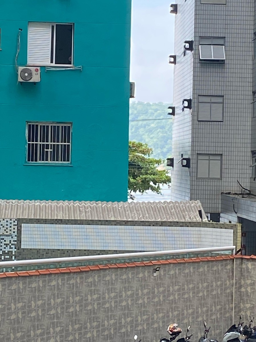 Apartamento Para Alugar com 1 Dormitório, Garagem,  a Meia Quadra da Praia do Gonzaguinha- São Vicente/SP