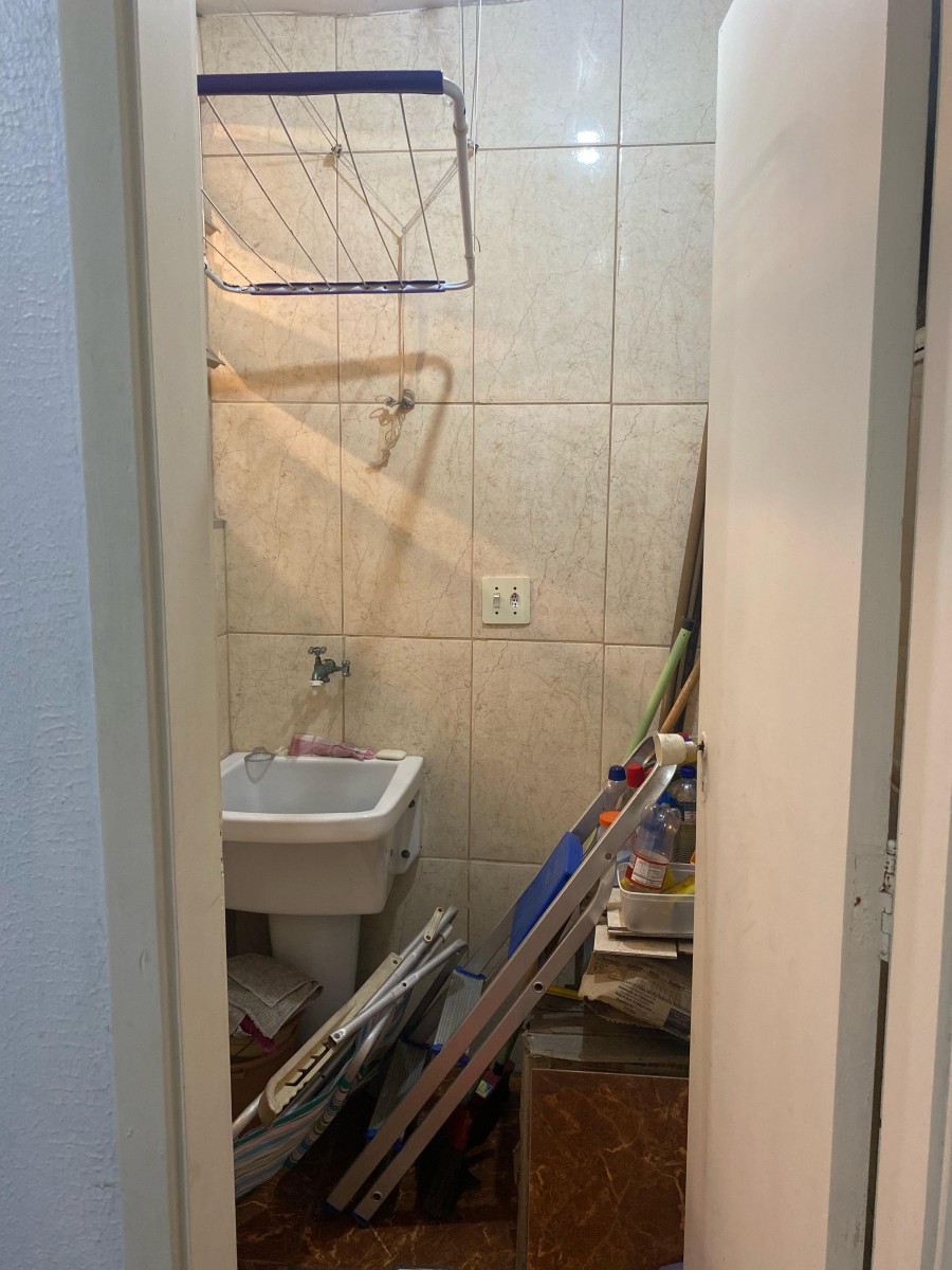 Apartamento Para Alugar com 1 Dormitório, Garagem,  a Meia Quadra da Praia do Gonzaguinha- São Vicente/SP