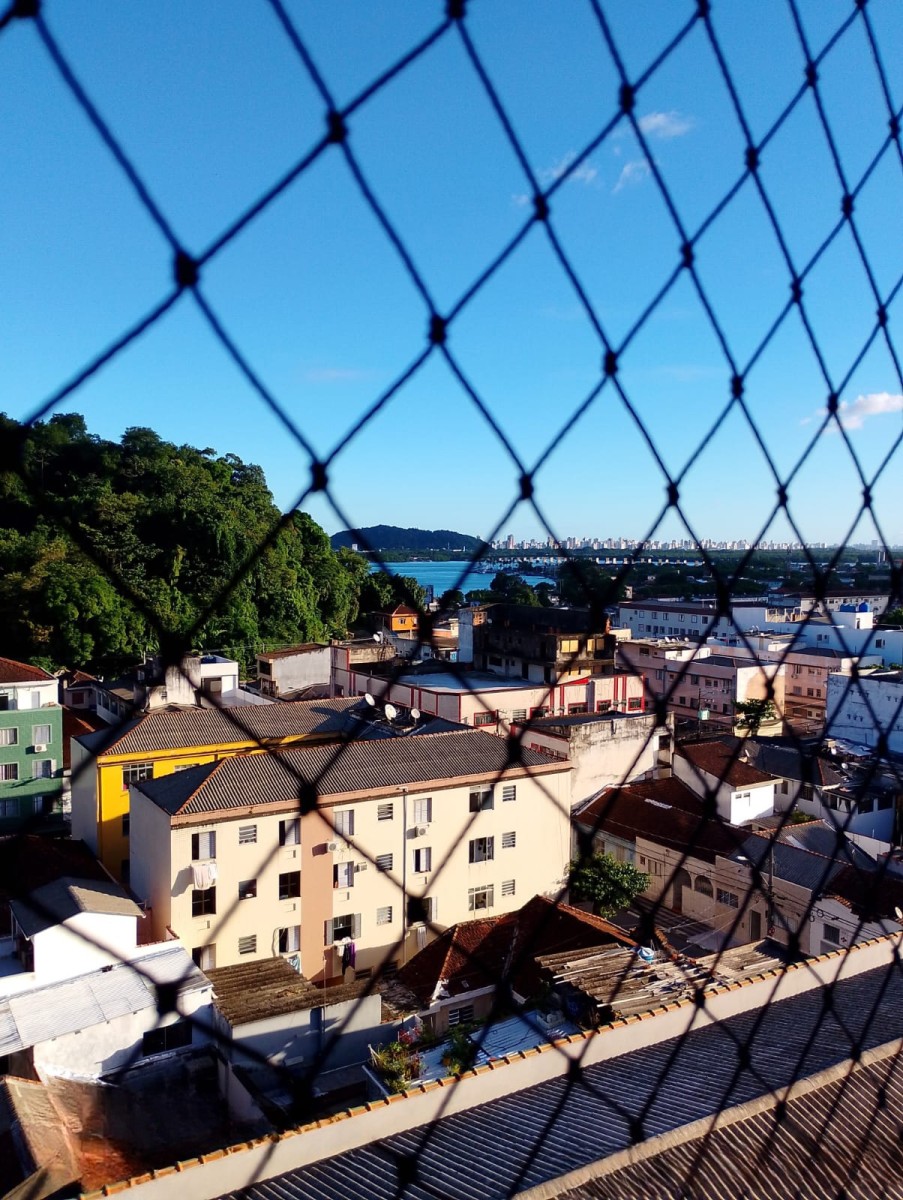 Apartamento à venda de 1 dormitório com garagem em São Vicente SP