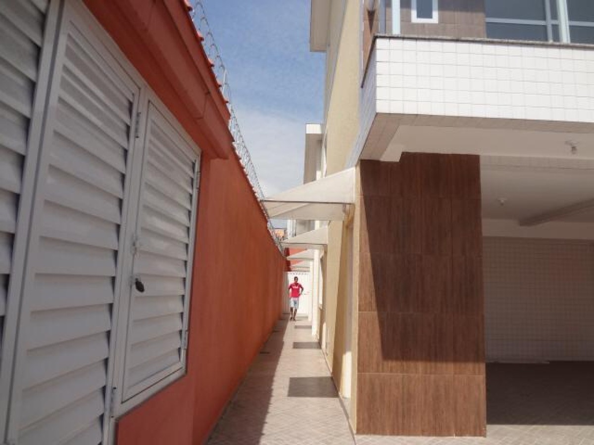 Casa sobrado 3 dormitórios à venda com garagem em São Vicente SP
