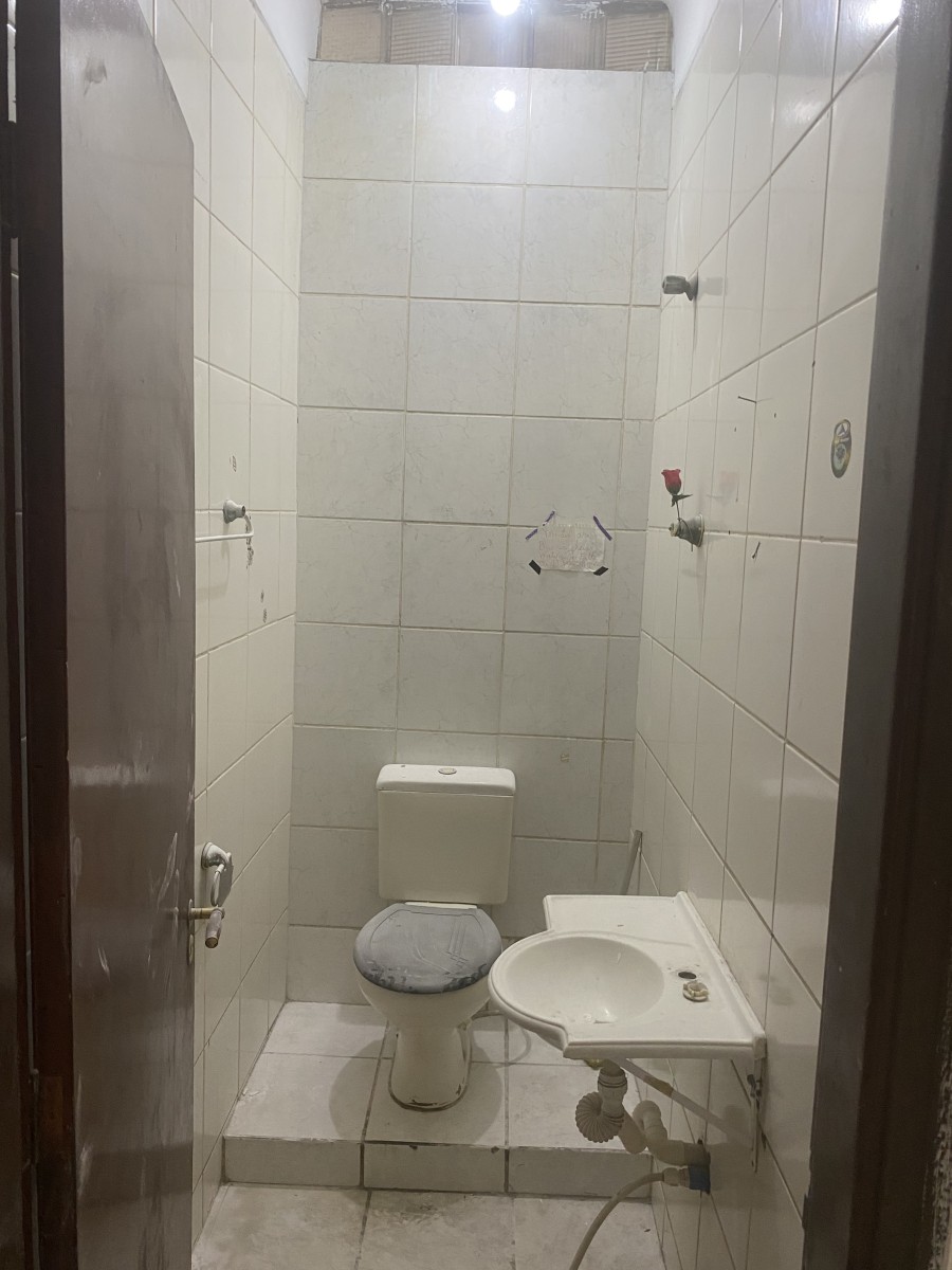Casa com 2 Dormitórios, Sobreposta Alta, à Venda, Centro, R$ 220.000 mil,  São Vicente, SP