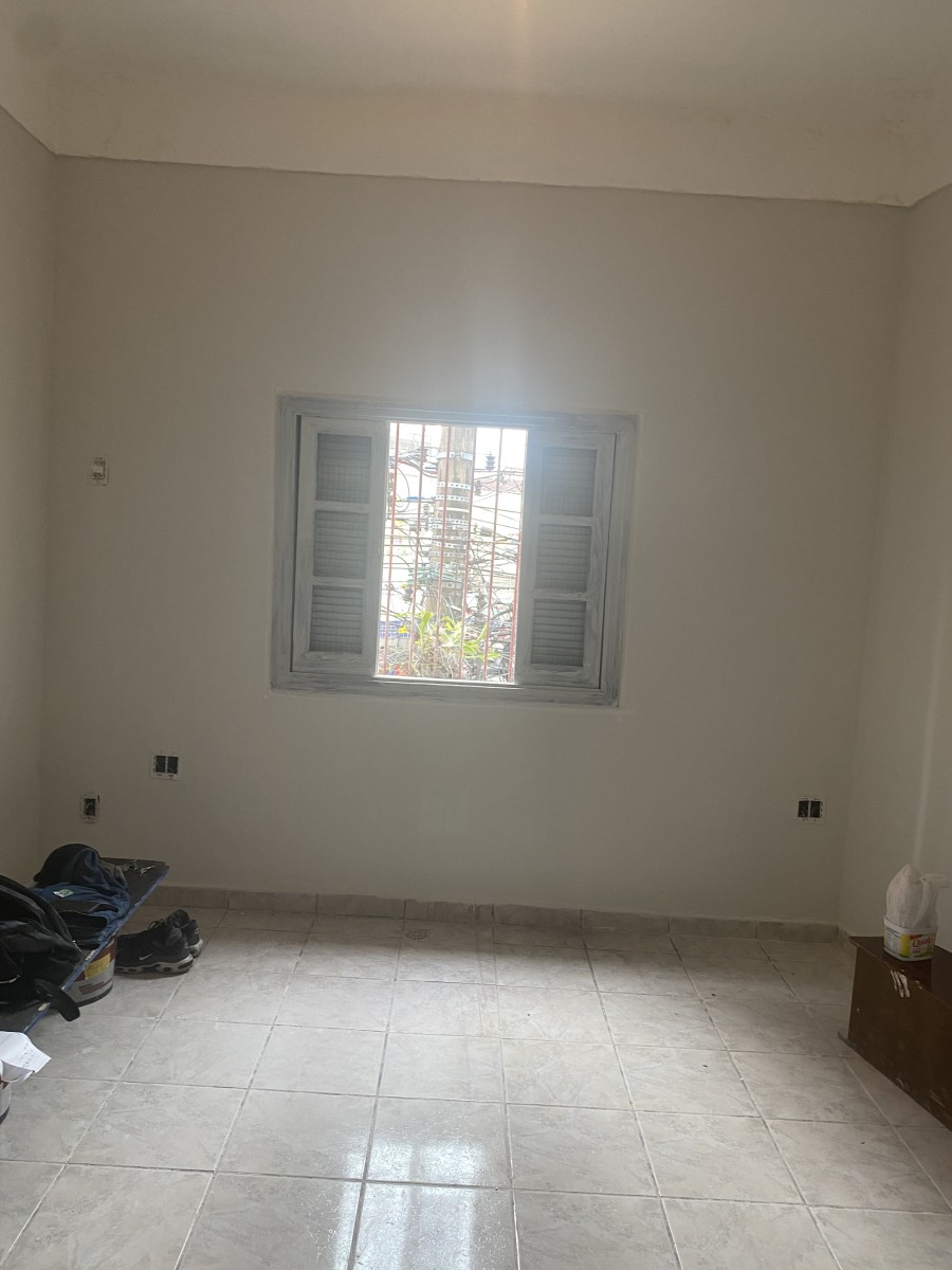 Casa com 2 Dormitórios, Sobreposta Alta, à Venda, Centro, R$ 220.000 mil,  São Vicente, SP