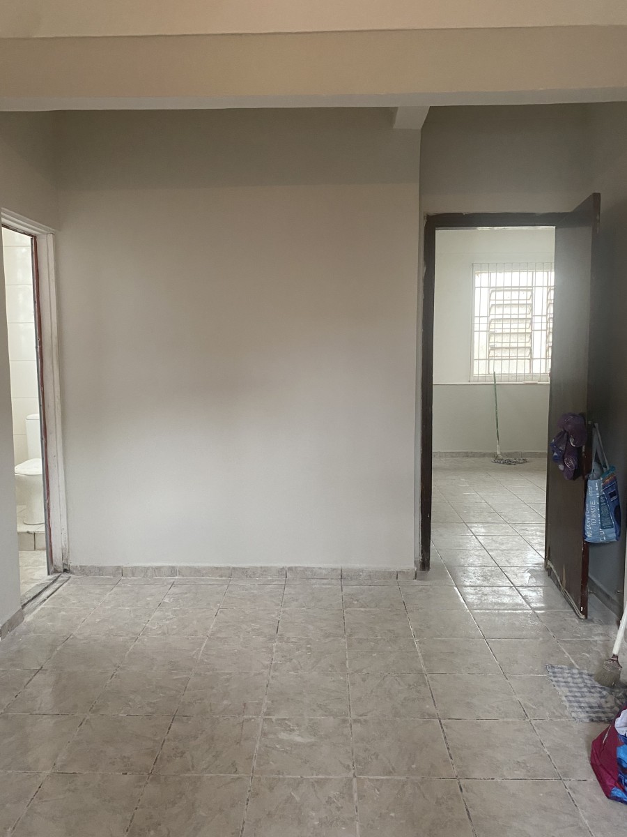Casa com 2 Dormitórios, Sobreposta Alta, à Venda, Centro, R$ 220.000 mil,  São Vicente, SP