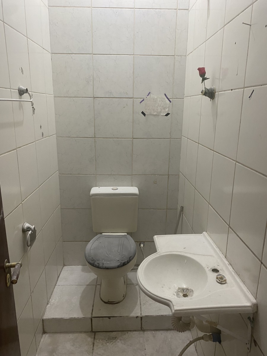 Casa com 2 Dormitórios, Sobreposta Alta, à Venda, Centro, R$ 220.000 mil,  São Vicente, SP