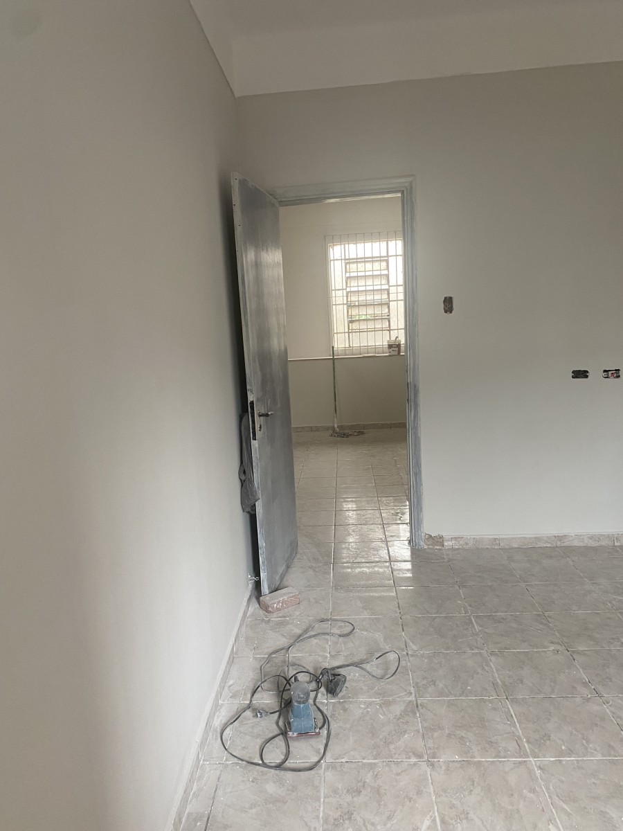 Casa com 2 Dormitórios, Sobreposta Alta, à Venda, Centro, R$ 220.000 mil,  São Vicente, SP