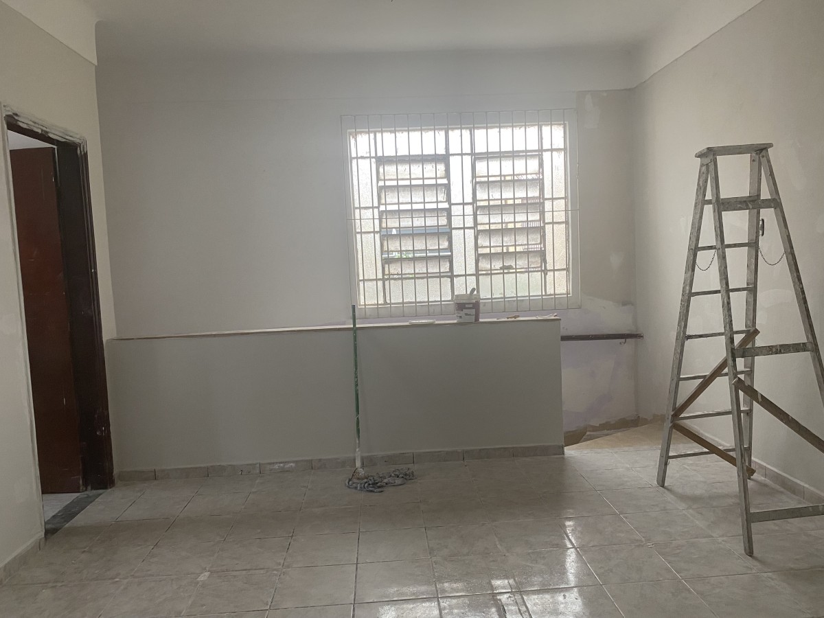 Casa com 2 Dormitórios, Sobreposta Alta, à Venda, Centro, R$ 220.000 mil,  São Vicente, SP