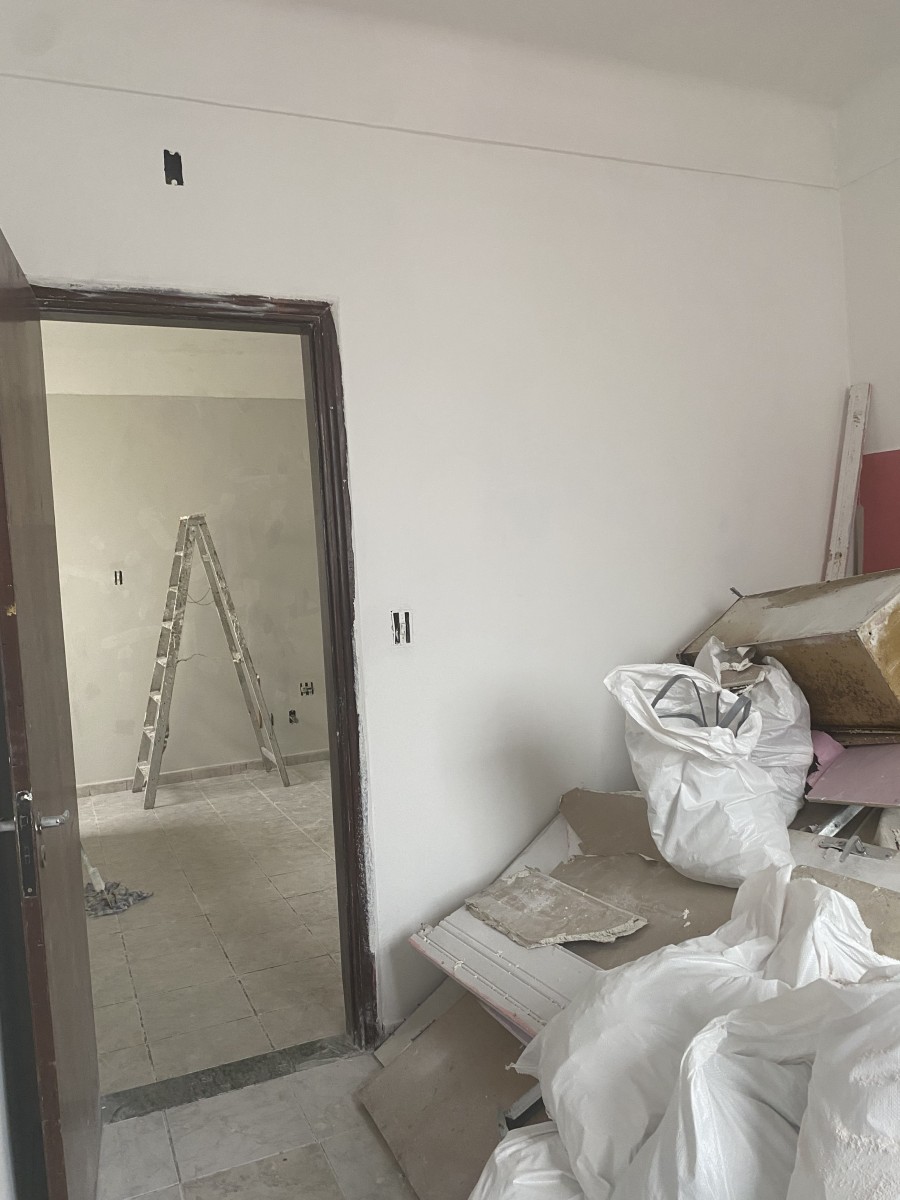 Casa com 2 Dormitórios, Sobreposta Alta, à Venda, Centro, R$ 220.000 mil,  São Vicente, SP