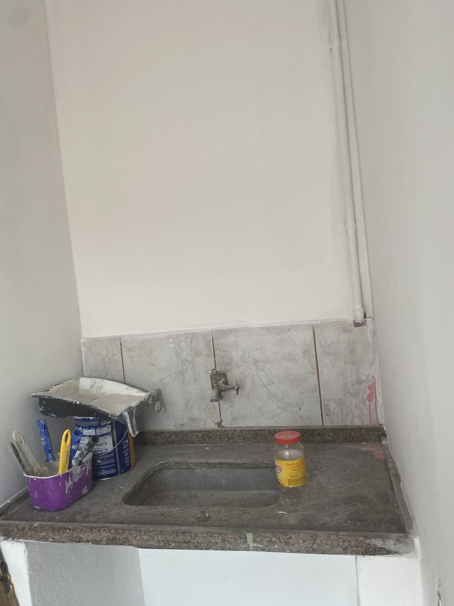 Casa com 2 Dormitórios, Sobreposta Alta, à Venda, Centro, R$ 220.000 mil,  São Vicente, SP