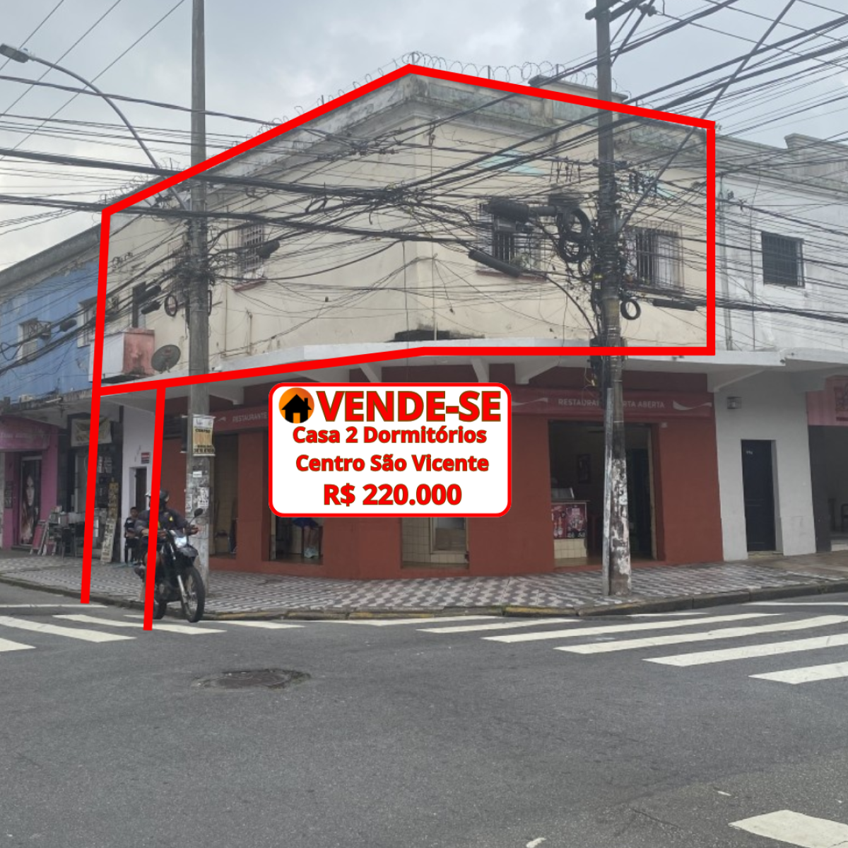 Casa com 2 Dormitórios, Sobreposta Alta, à Venda, Centro, R$ 220.000 mil,  São Vicente, SP