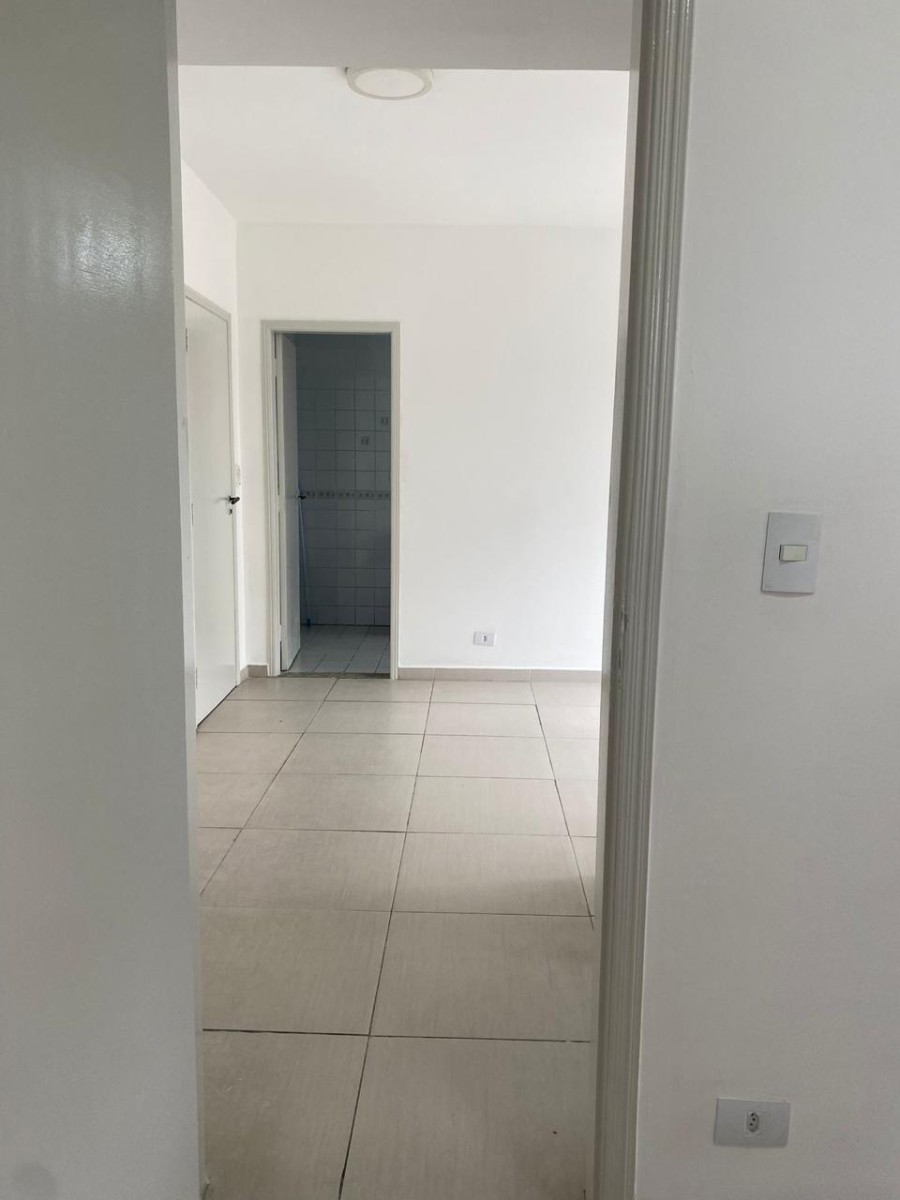 Apartamento à venda com 1 dormitório, com garagem, reformado, avenida presidente Wilson, São Vicente, SP