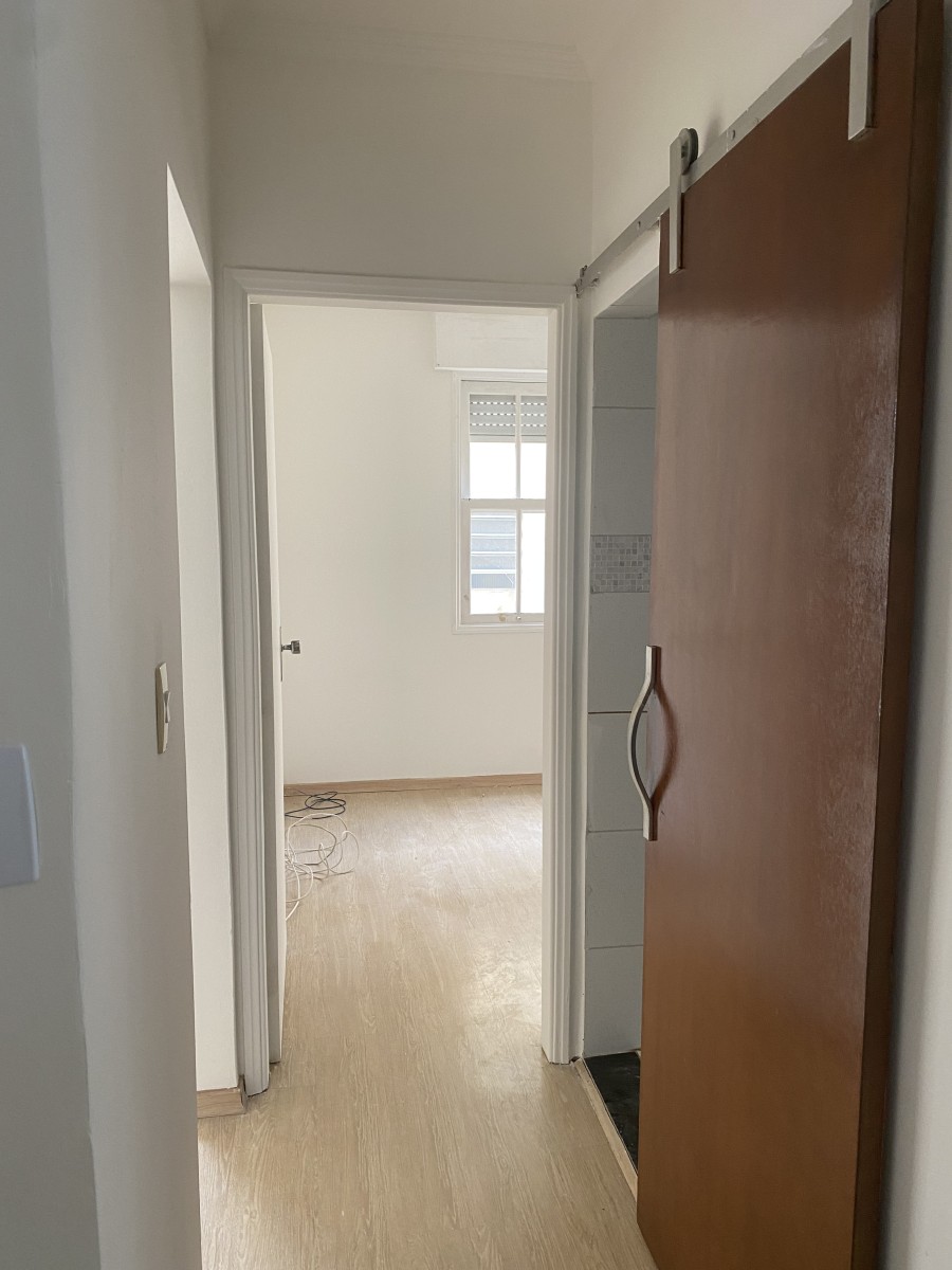 Apartamento à Venda com 1 Dormitório, Garagem, Rua Freitas Guimarães, Boa Vista, São Vicente/SP