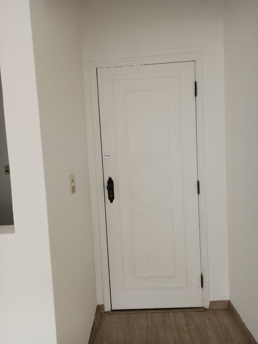 Apartamento à Venda com 1 Dormitório, Garagem, Rua Freitas Guimarães, Boa Vista, São Vicente/SP