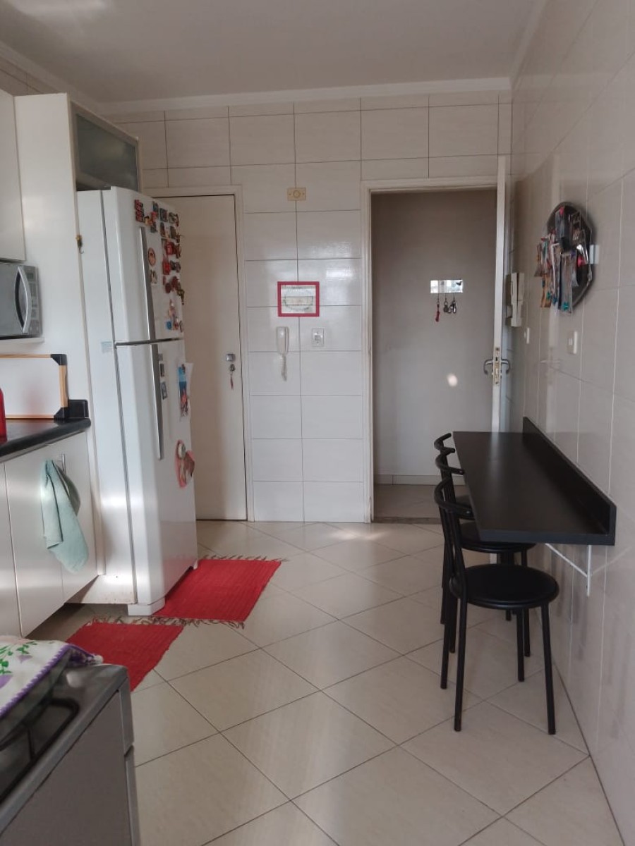 Apartamento à Venda com 2 Dormitórios, Terraço, Suíte, Garagem, Rua Freitas Guimarães, Boa Vista, São Vicente/SP