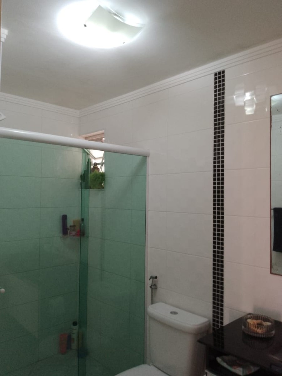 Apartamento à Venda com 2 Dormitórios, Terraço, Suíte, Garagem, Rua Freitas Guimarães, Boa Vista, São Vicente/SP