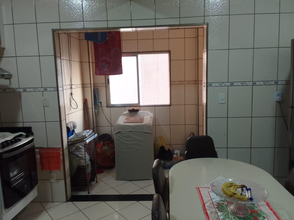 Apartamento à venda de 3 dormitórios com garagem em São Vicente/SP