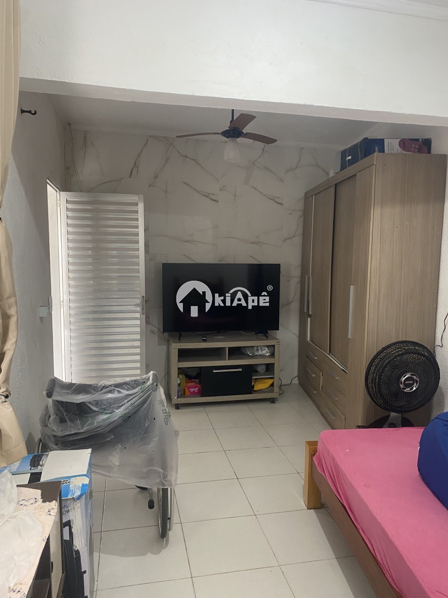 Casa 3 Quartos à Venda no Centro de São Vicente – Edícula e a 500m da Praia