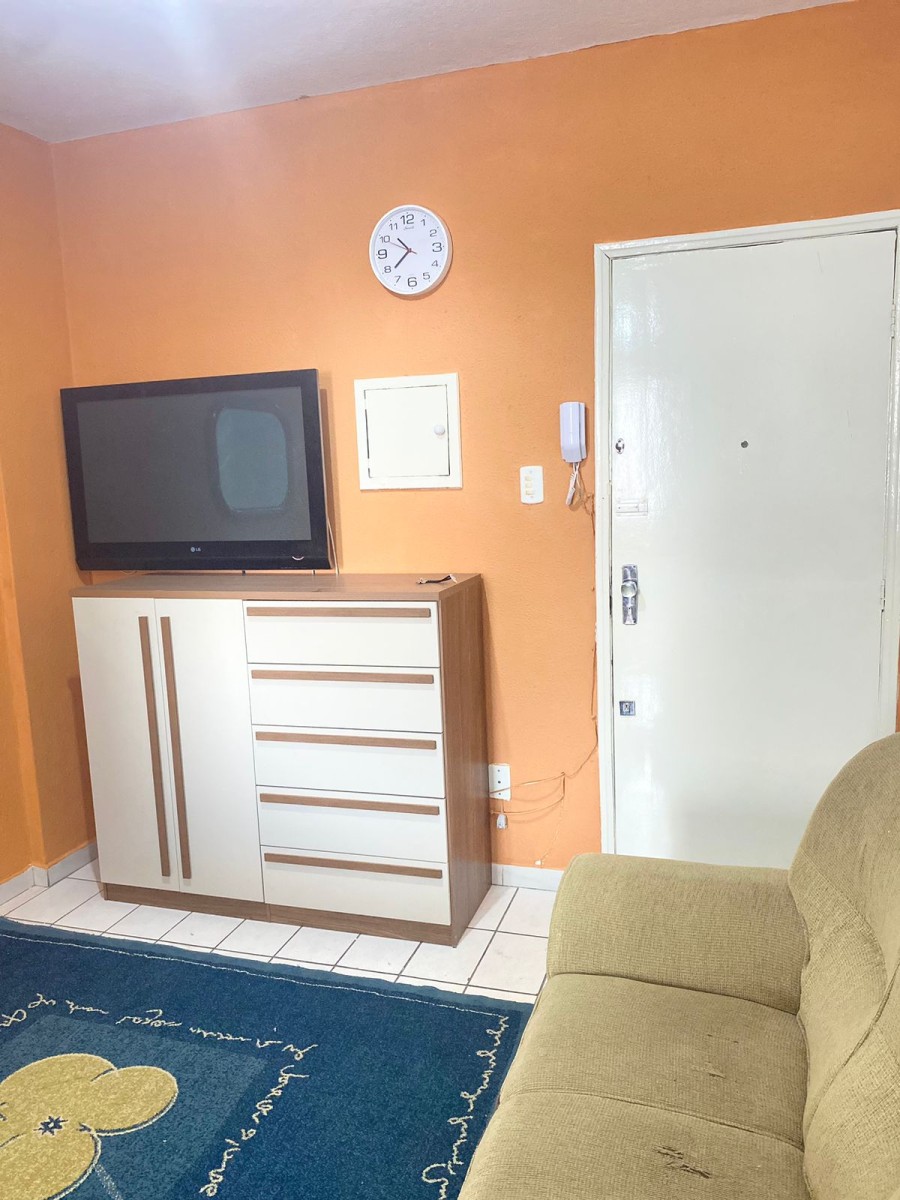 Apartamento Tipo Sala Living, a Venda, Mobiliado, Reformado, com Garagem, Centro de São Vicente, SP