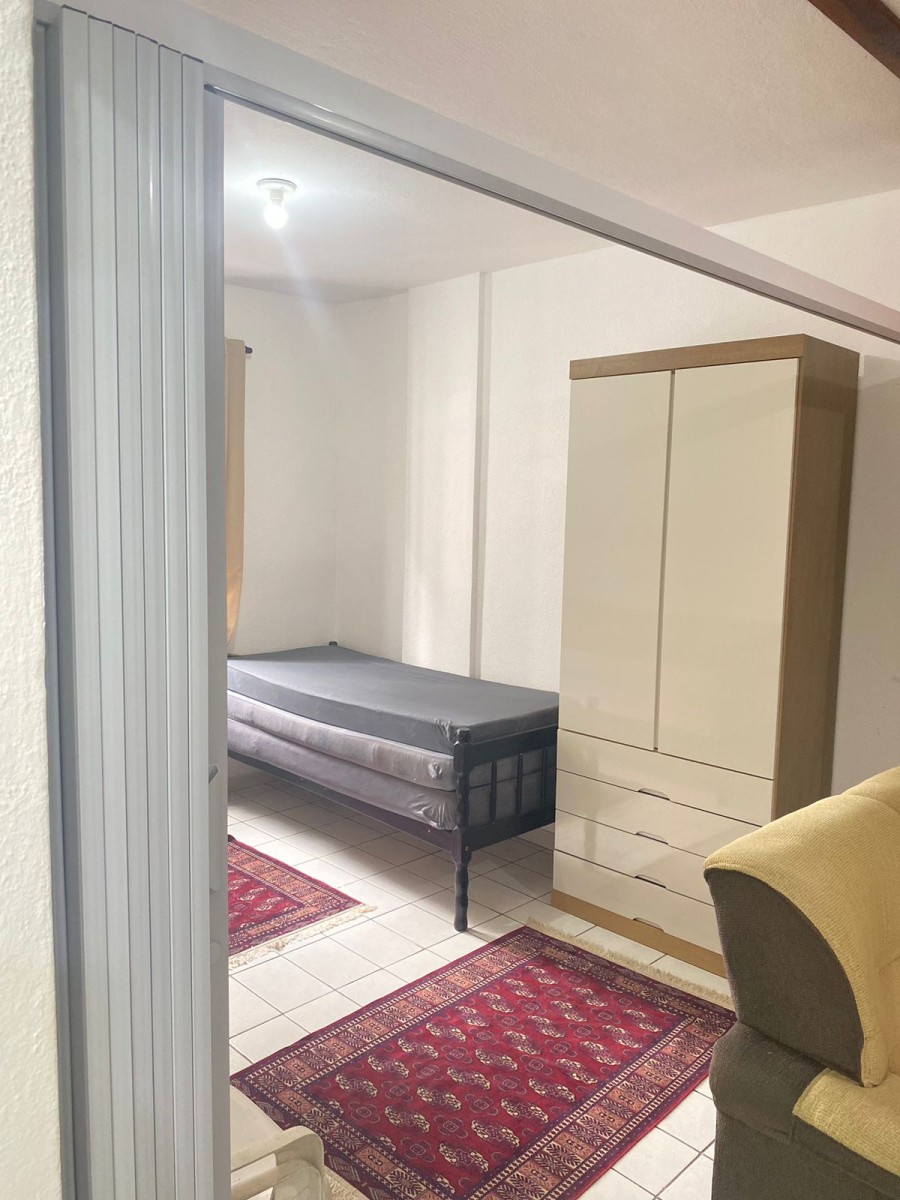 Apartamento Tipo Sala Living, a Venda, Mobiliado, Reformado, com Garagem, Centro de São Vicente, SP