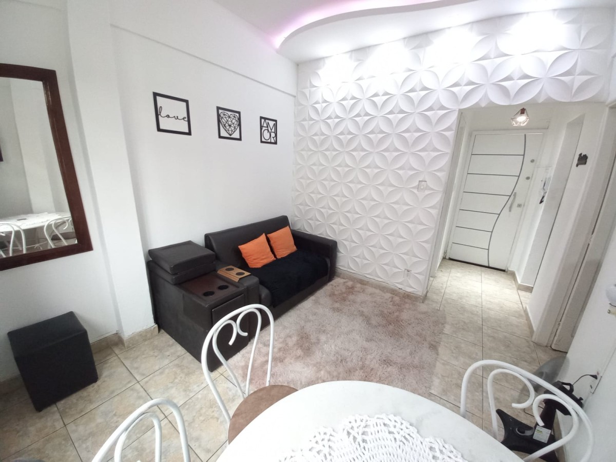 Apartamento à venda com 1 dormitório praia do Gonzaguinha São Vicente SP.