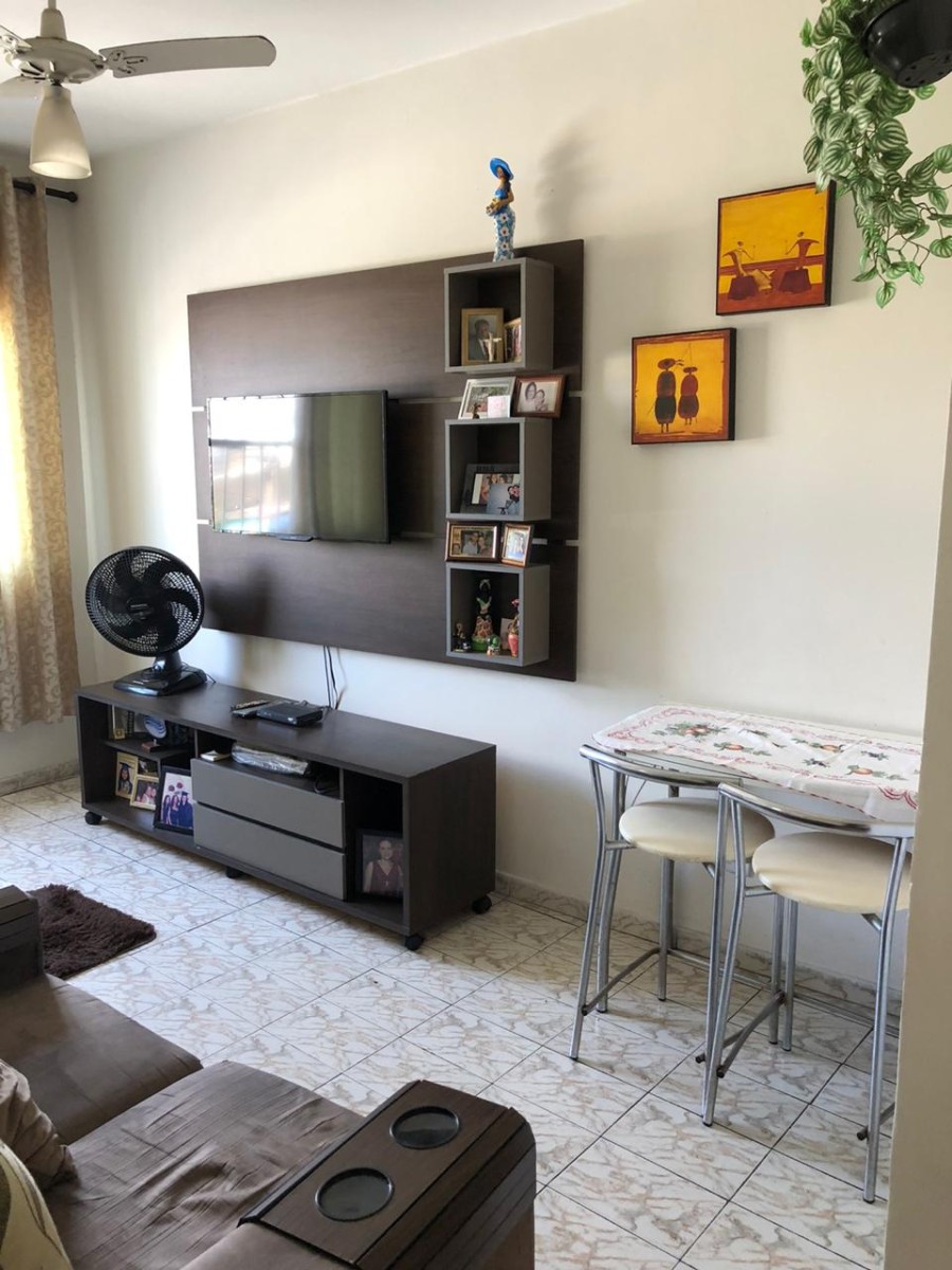 Apartamento de 1 dormitório à venda com garagem em São Vicente SP.