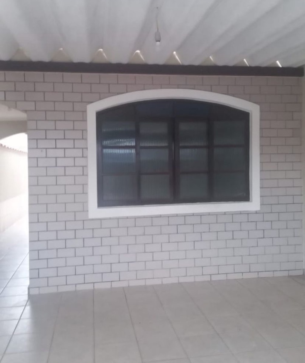 Casa a venda,2 dormitórios,garagem em Praia Grande,Jardim Melvi,$295.000,00
