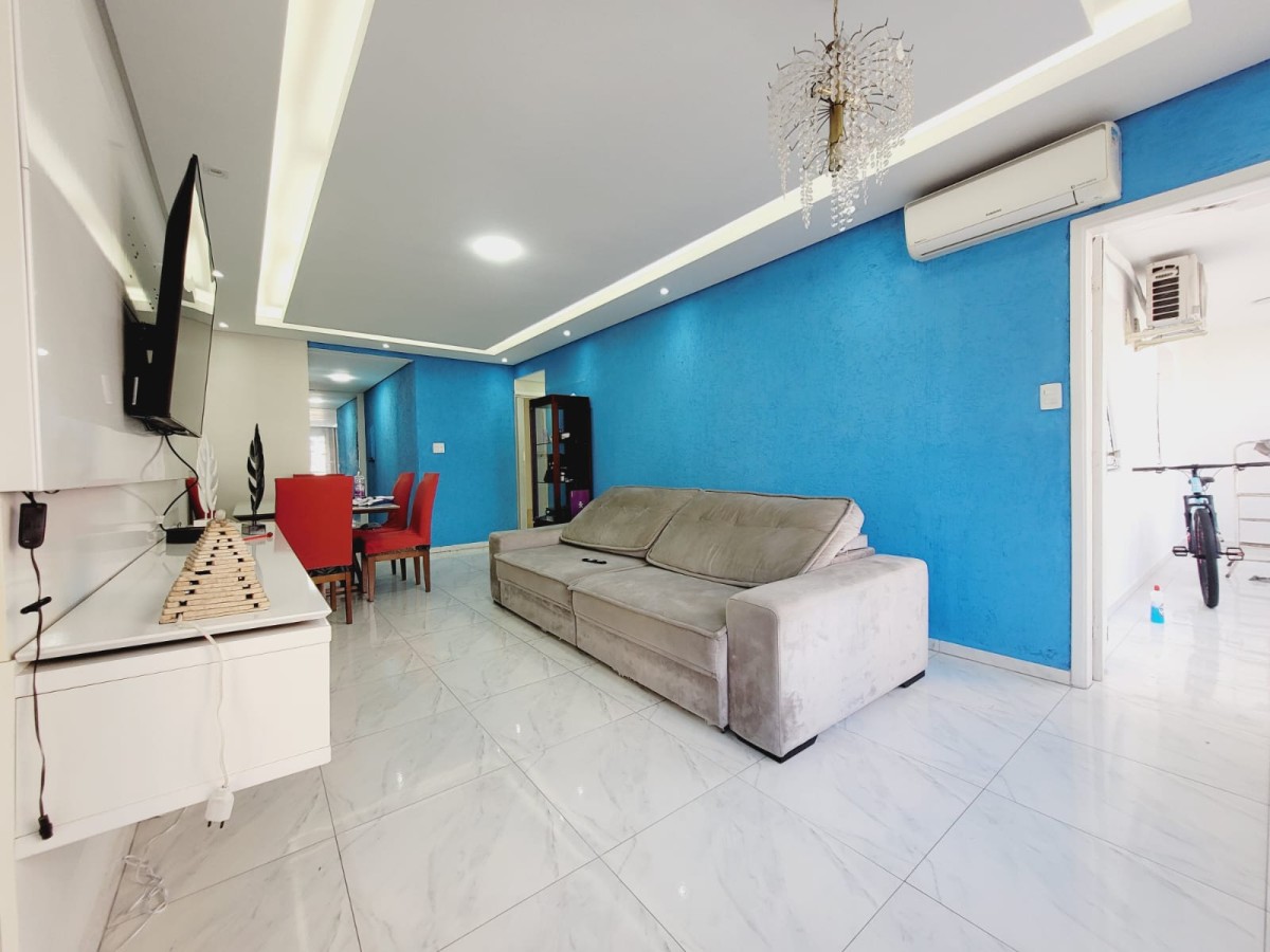 Apartamento de 3 dormitórios à venda com garagem em São Vicente SP.