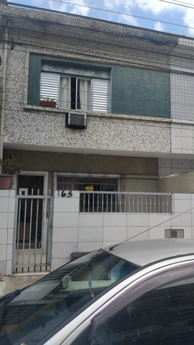 Casa à Venda na Vila Valença São Vicente SP
