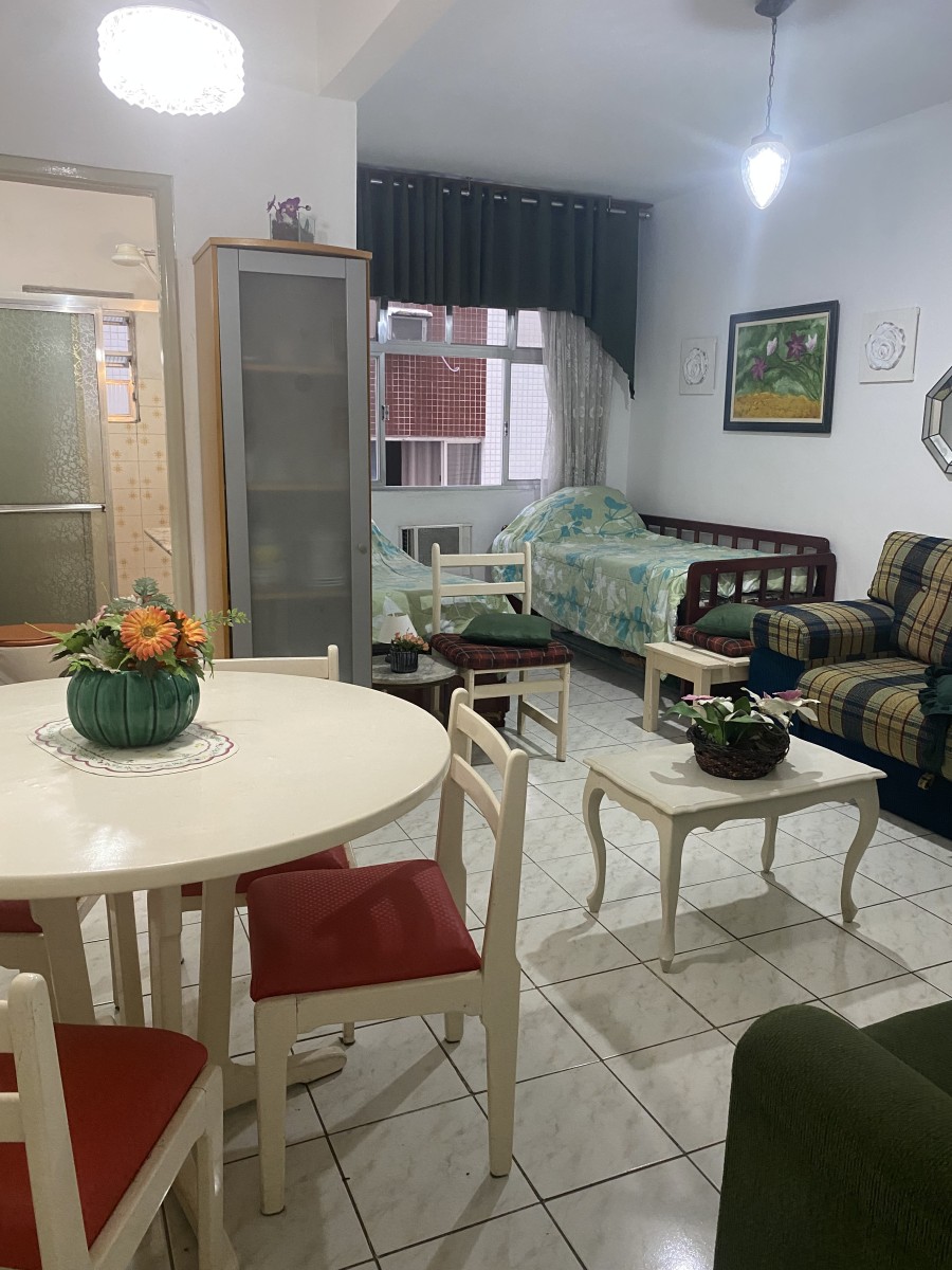 Apartamento,à Venda, Tipo Sala Living, uma Quadra do Mar, Frente Shopping Brisamar, Gonzaguinha, São Vicente, SP