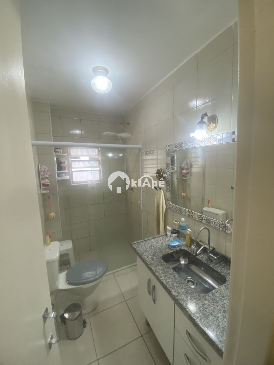 Apartamento à Venda Tipo Sala Living no Gonzaguinha, 1 Quadra da Praia | Em Frente ao Shopping Brisamar | São Vicente-SP