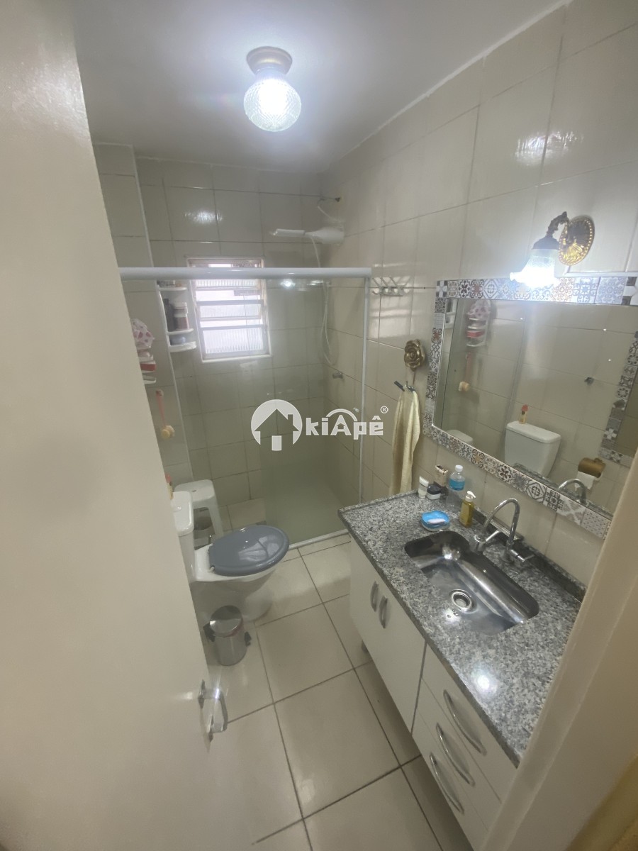 Apartamento à Venda Tipo Sala Living no Gonzaguinha, 1 Quadra da Praia | Em Frente ao Shopping Brisamar | São Vicente-SP