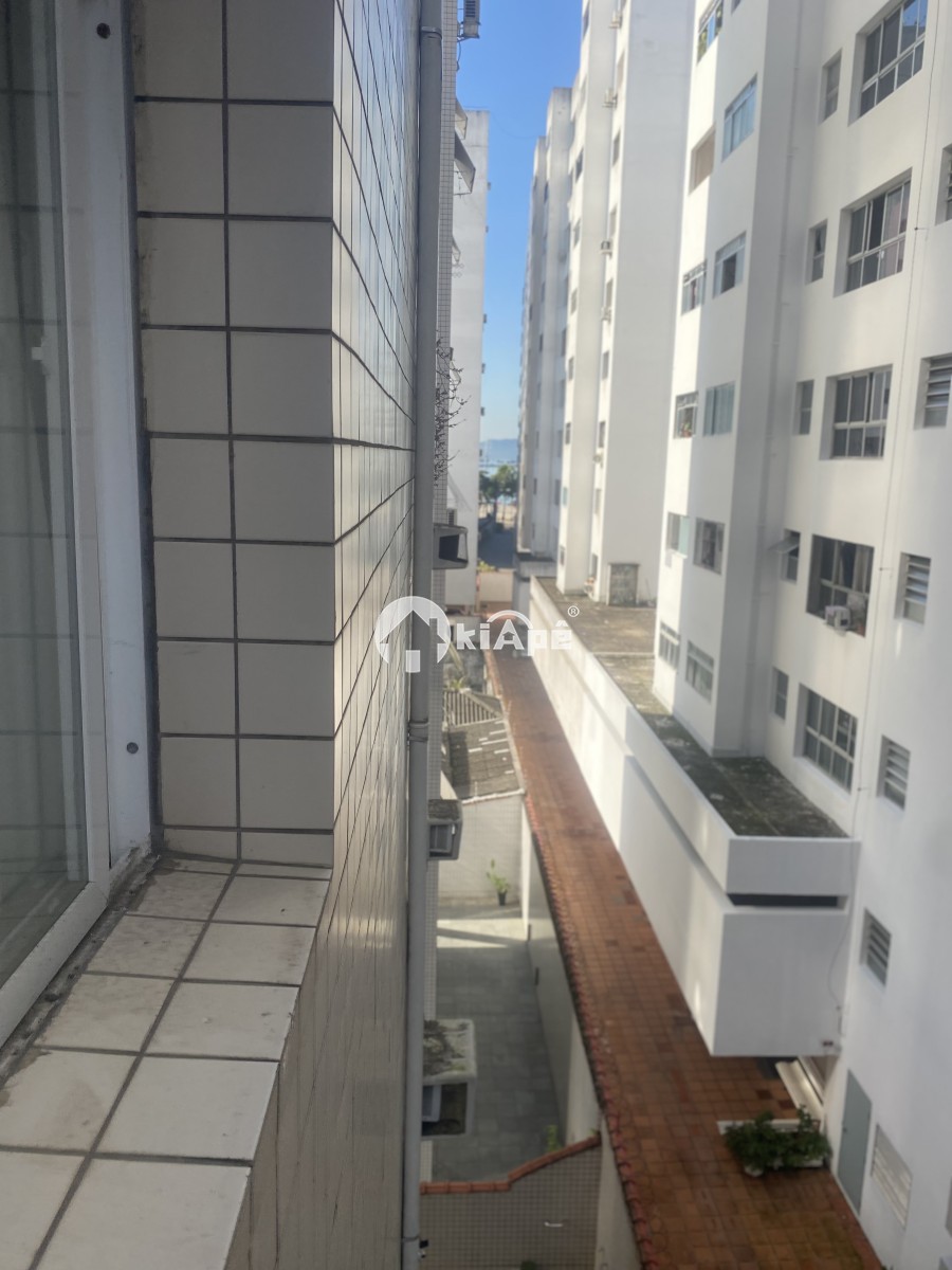 Apartamento à Venda Tipo Sala Living no Gonzaguinha, 1 Quadra da Praia | Em Frente ao Shopping Brisamar | São Vicente-SP