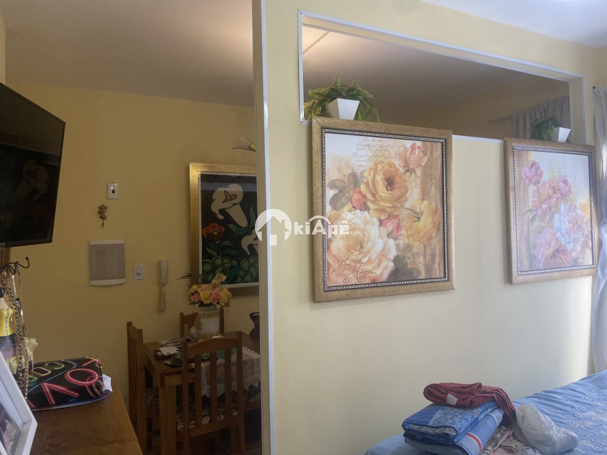 Apartamento à Venda Tipo Sala Living no Gonzaguinha, 1 Quadra da Praia | Em Frente ao Shopping Brisamar | São Vicente-SP